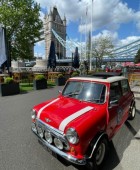 Tour of London Landmarks by Mini