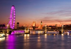 London Evening Cruise mit Canapés & Musik für Zwei