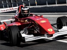 Formel-3-Fahren – 1 Runde auf einer langen Rennstrecke in Spanien