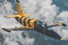 Fliegen Sie einen Kampfjet in der Schweiz – 45 Minuten